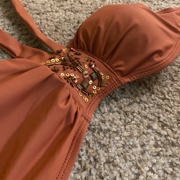 Ocean club bikini top // bundle 4 get free shipping - Picture 1 of 8